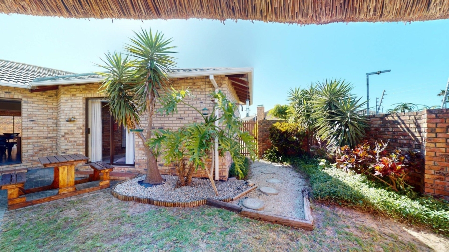 3 Bedroom Property for Sale in Summerstrand Eastern Cape